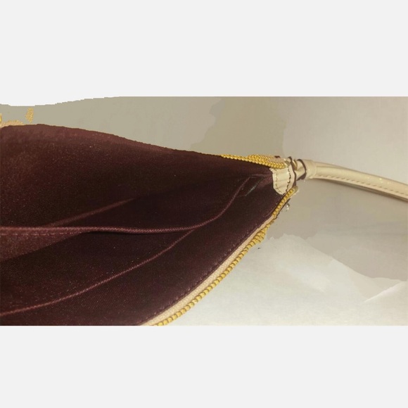 Coach Corner Zip Wristlet In Signature Canvas - Picture 9 of 16